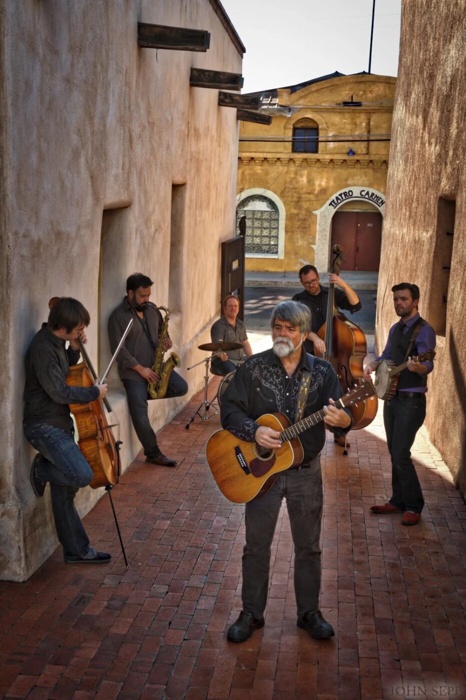 show the band in this photo but make smaller
